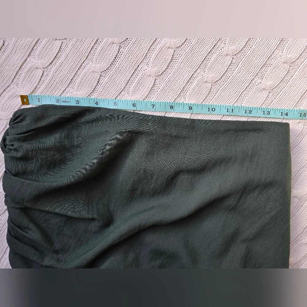 The Sei From Revolve Ruched Asymmetrical Mini Skirt Size‎ 8 Green